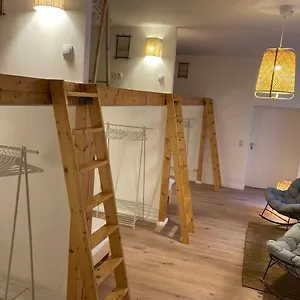 Minimal No.43 Hostel
