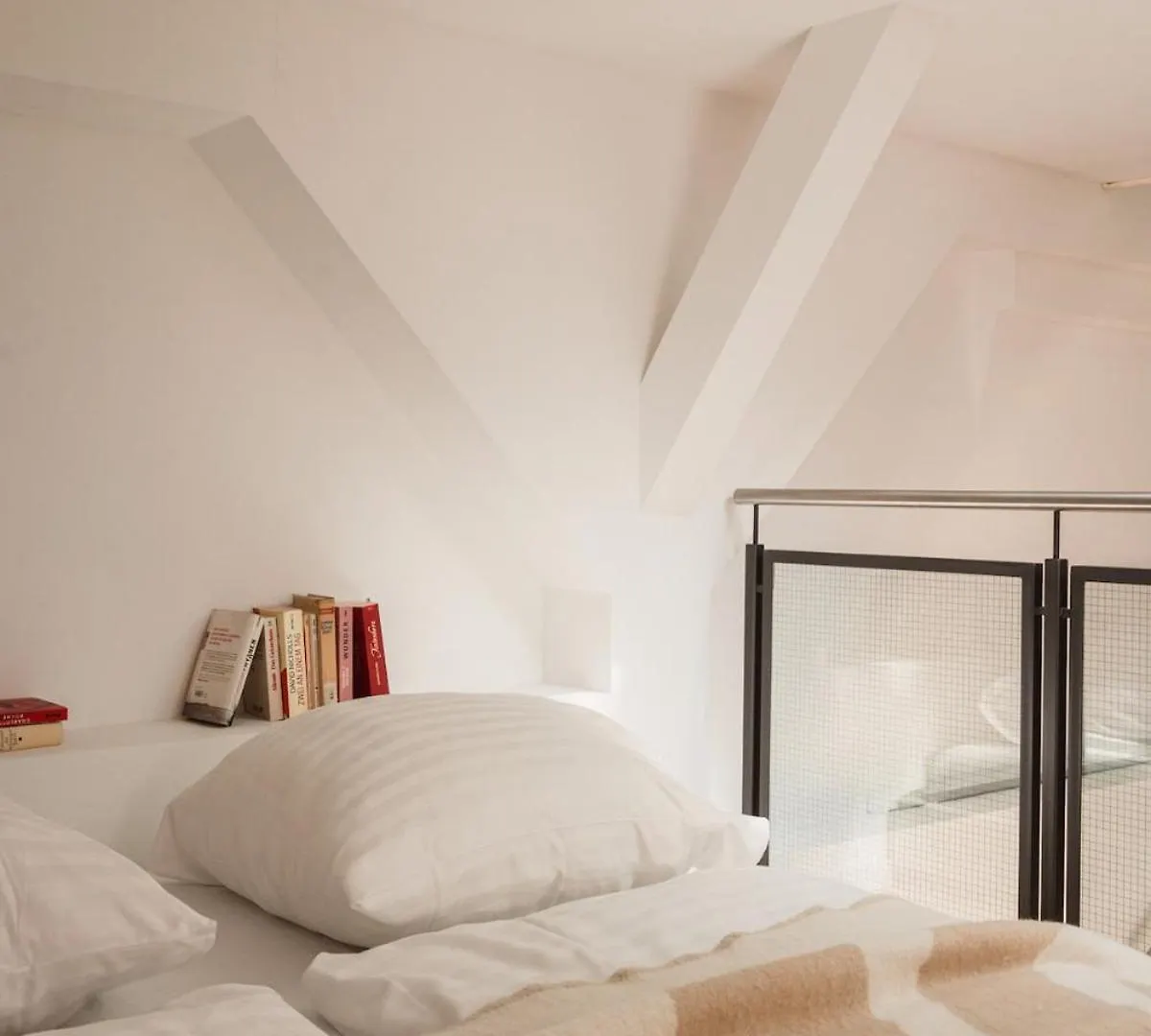 105M2 Duplex Wohnung Im Herzen Berlins, Neukoelln Germany